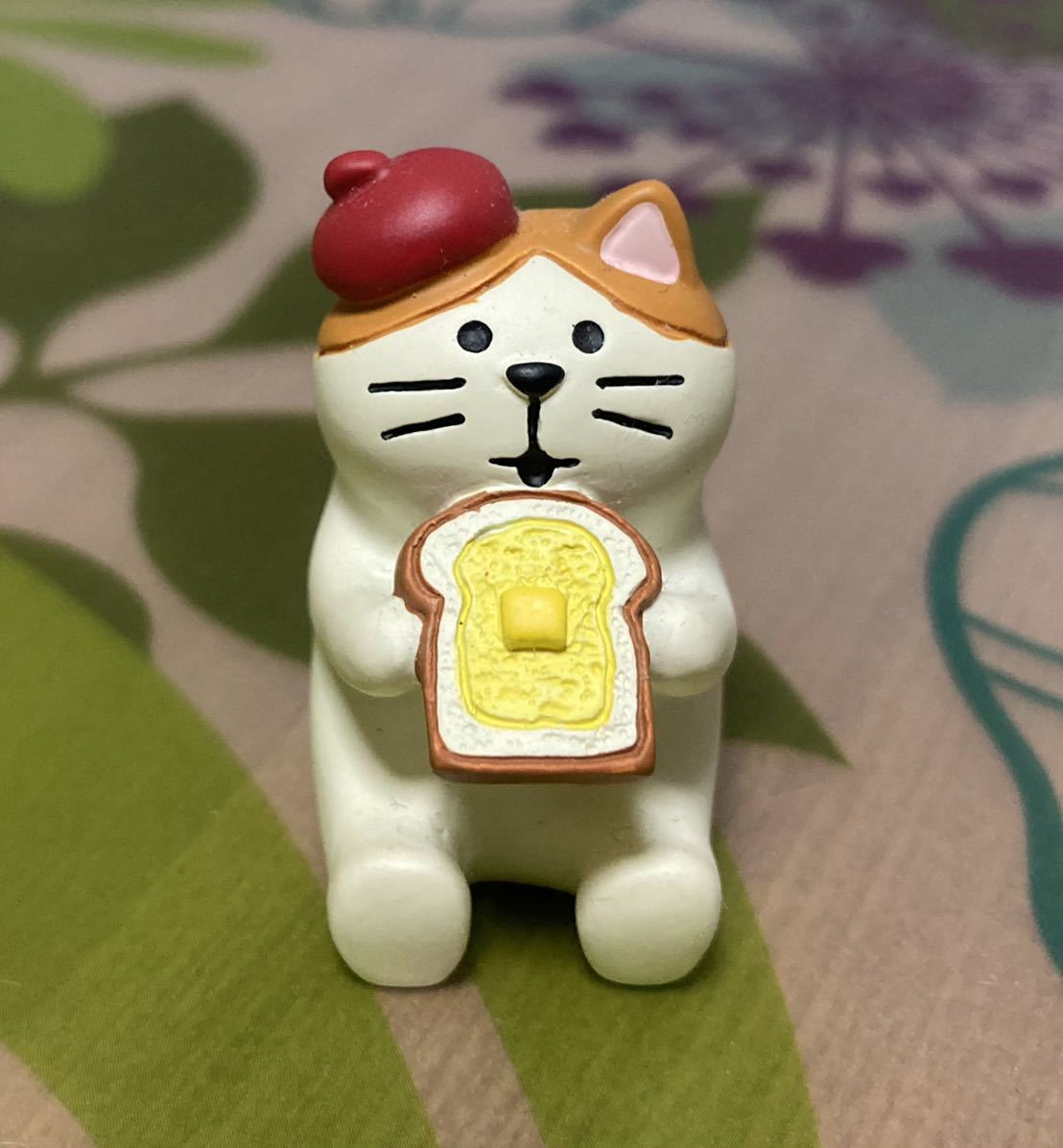 コンコンブル トースト猫 新品 concombre 置物 マスコット 廃盤 レア デコレ DECOLE_画像1