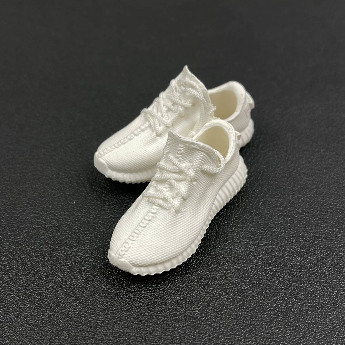 1/6 フィギュア用 スポーツシューズ 検)アディダス Yeezy Boost 350