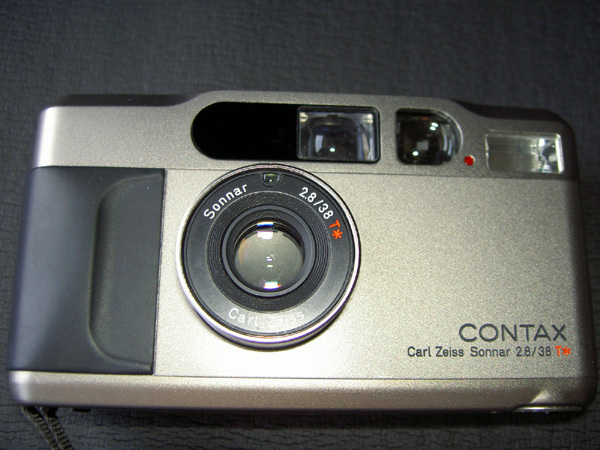 CONTAX T2 / Carl Zeiss Sonnar 38mm F2.8 T* チタンシルバー AF