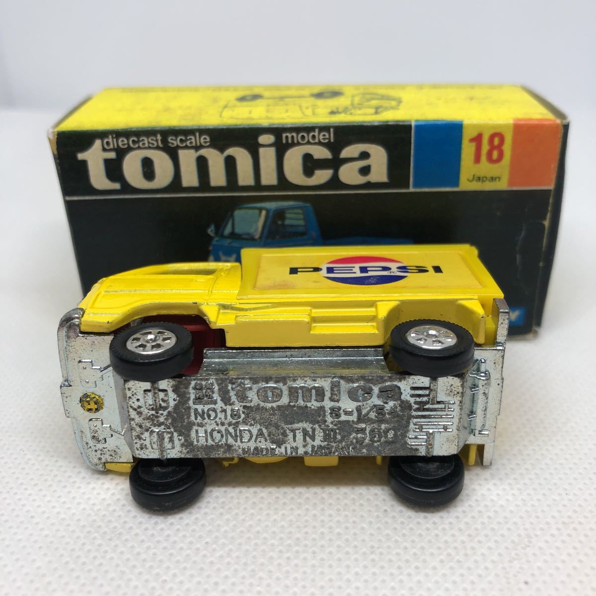 トミカ 日本製 黒箱 18 ホンダ TN360 トラック パネルバン ペプシ 旧