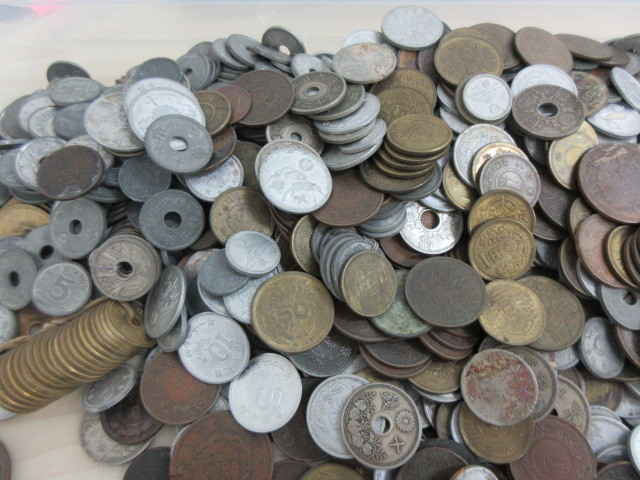 古銭まとめて　約4kg　銀貨、白銅貨など大量セット　お宝探し！　#20258～_画像9