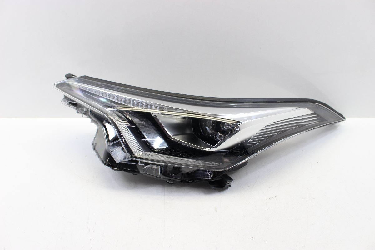 人気定番の 美品 破損無 C-HR CHR ZYX10 中期 LED ヘッドライト 左