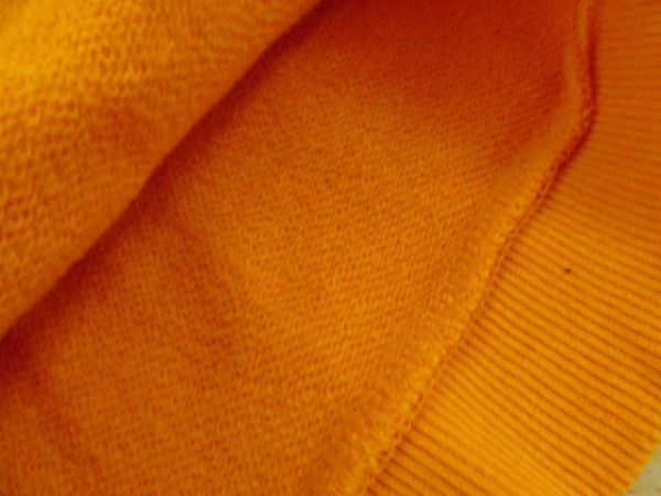 (48576)BIT'Z　ビッツ　キッズ　トレーナー　スウェット　長袖　オレンジ　120㎝_神経質な方の入札はご遠慮ください。