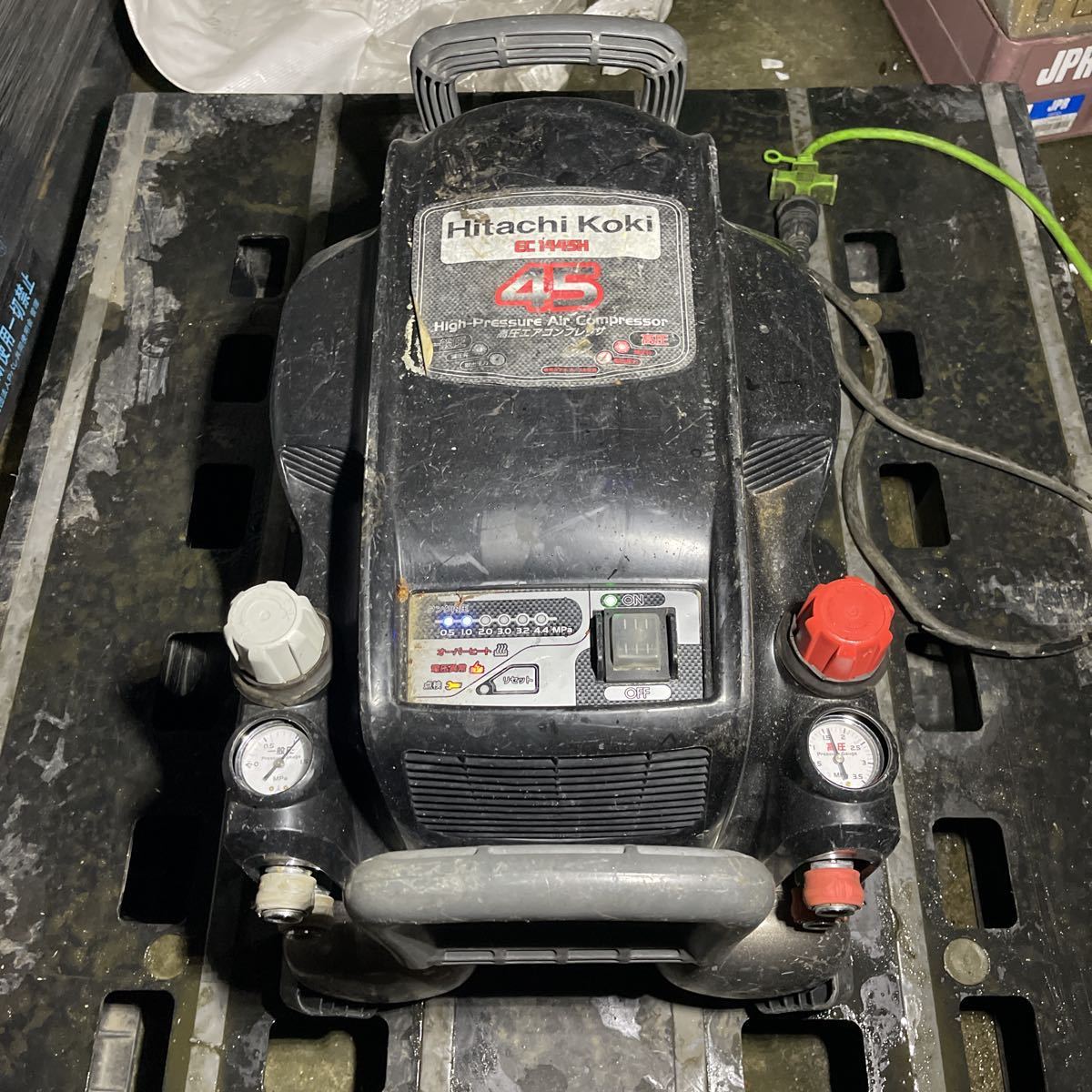 日立工機 HITACHI EC1445H エアーコンプレッサー 動作確認済み 現状