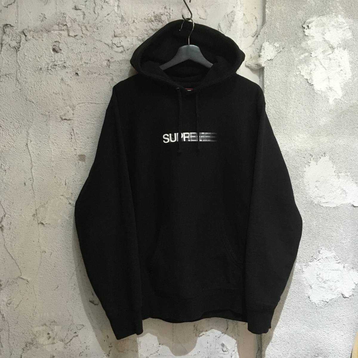 最新な supreme motion logo パーカー L winterstarguard.org
