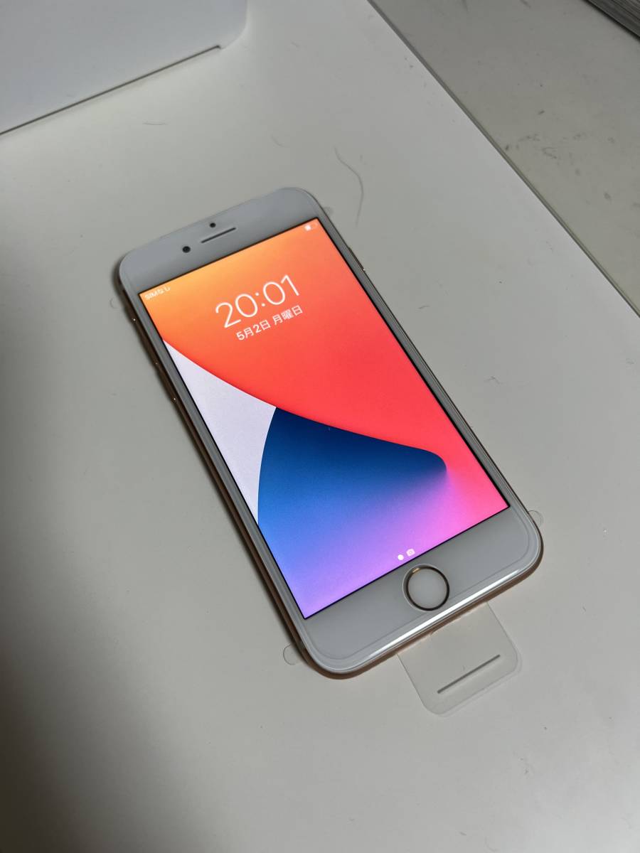 新品未使用 SIMロック解除済み Apple iPhone8 64GB ゴールド 本体のみ