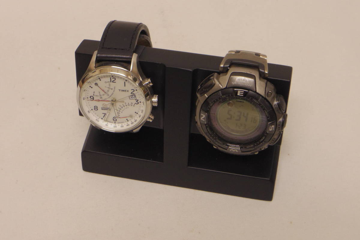 定形外発送　ユニゾン　木製腕時計スタンド モデル5　”レスト＆ディスプレイ” 2本掛け　マホガニー　ウレタンブラック仕上げ