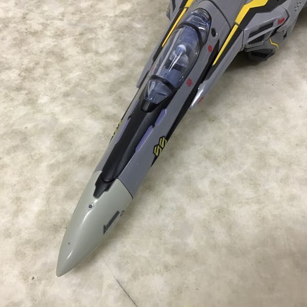 1円～ バンダイ DX超合金 GE-43 マクロス フロンティア 完全変形 VF-25S メサイアバルキリー オズマ・リー機_画像4