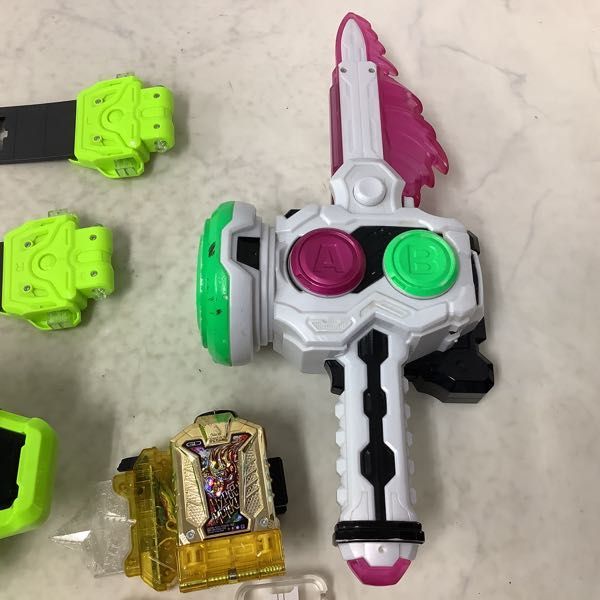 1円~ バンダイ 仮面ライダーエグゼイド DXゲーマドライバー、DX