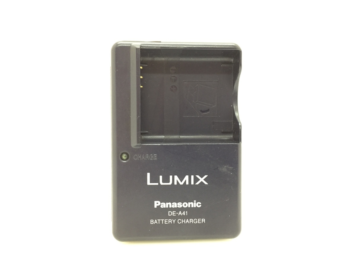 パナソニック　LUMIX　バッテリーチャージャー　DE-A41A　中古品M-3087_画像1