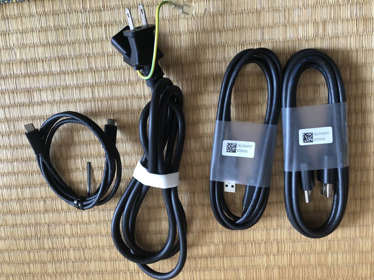 中古】Dell U3219Q 31.5インチ 4K HDR USB-C モニタ- の商品 中古】Dell U3219Q 31.5インチ 4K HDR USB-C モニタ- の商品