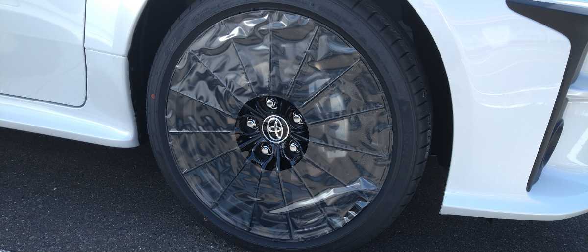 GRヤリス RS 純正18インチ 鋳造アルミホイール ENKEI製造 224/40 R18
