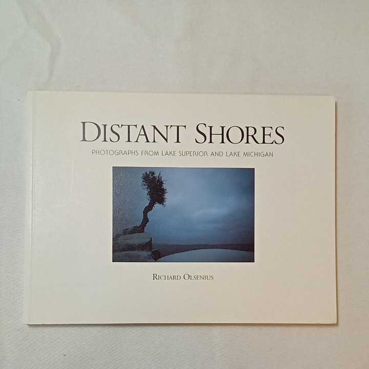 zaa-mlb11♪Distant Shores: Photographs from Lake Superior and Lake Michigan 1990/9/1 英語版 Richard Olsenius (著)_画像1