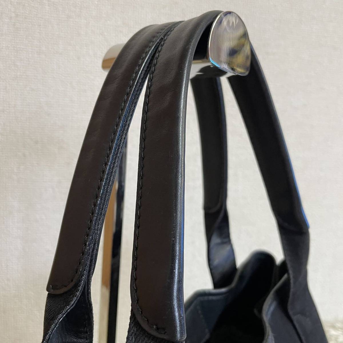1円【極美品】BALENCIAGA バレンシアガ ネイビーカバスS トート 1円【極美品】BALENCIAGA バレンシアガ ネイビーカバスS トート