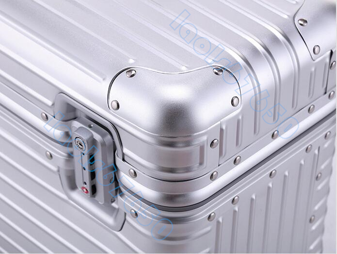  light weight & convenience & storage aluminium suitcase 17 inch aluminium wheels trunk trunk travel supplies TSA lock Carry case carry bag machine inside bringing in 