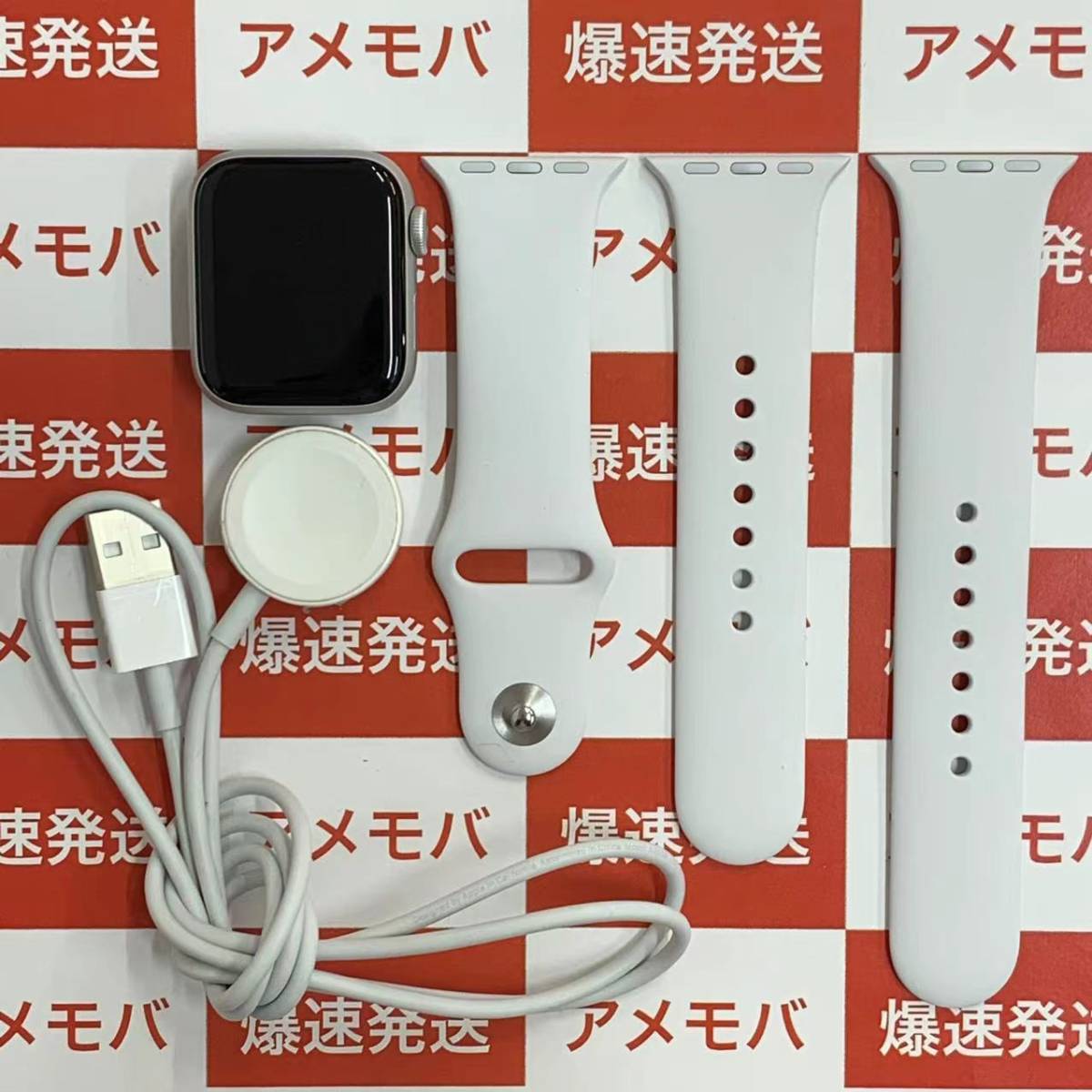 爆速発送 Apple Watch SE GPSモデル 40mm MYDM2J/A A2351 シルバー