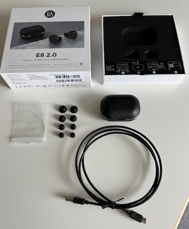 Bang & Olufsen Beoplay E8 2.0 黒 B&O バング アンド オルフセン