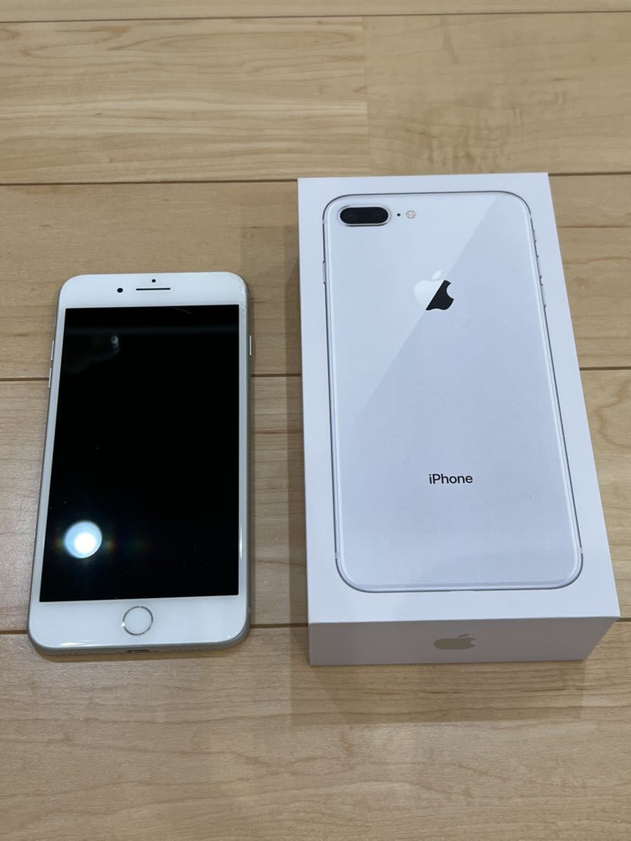 海外販売× iPhone 8 Silver 64 GB au SIMロック解除済み 