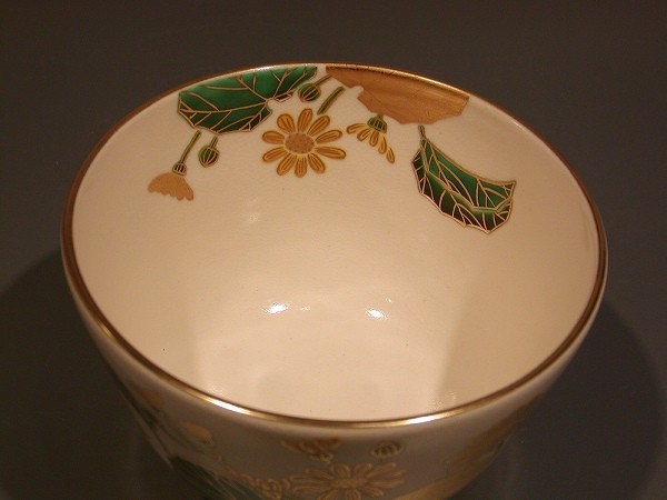 茶道具　抹茶茶碗　色絵　石蕗（つわぶき）画、京都　相模竜泉作、桐共箱　新品、_画像3