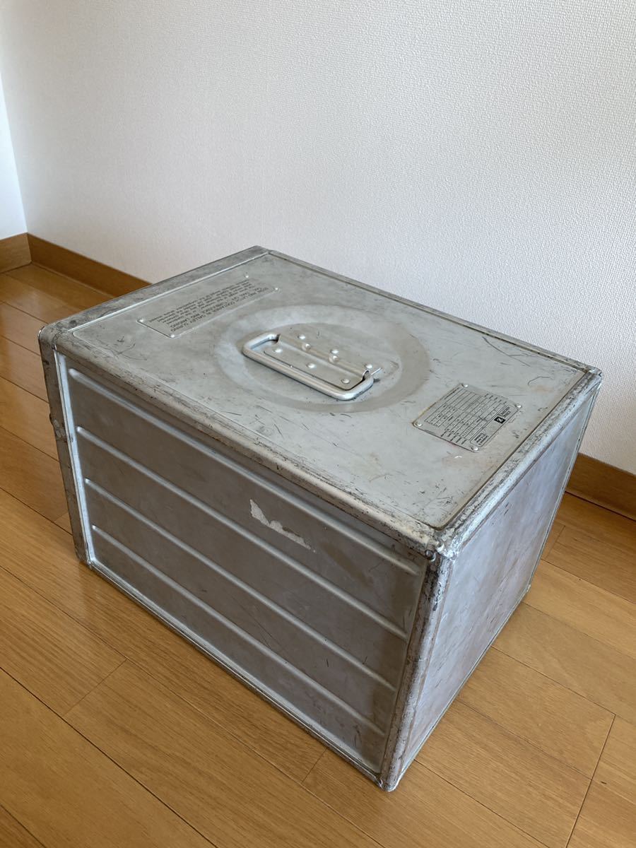 アルミ ギャレーボックス CITYJET放出品 旅客機 航空機 機内 アルミ ギャレーボックス CITYJET放出品 旅客機 航空機 機内