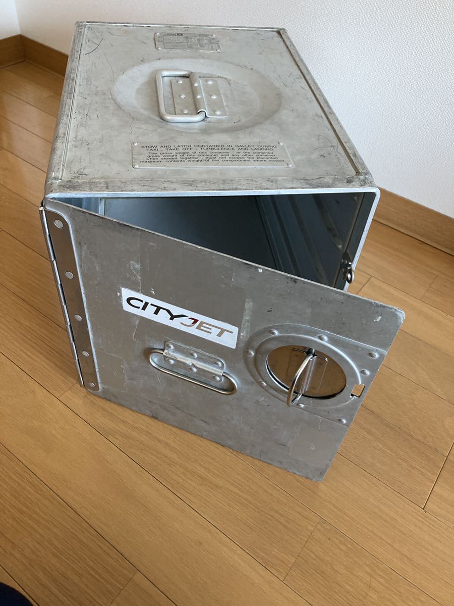 アルミ ギャレーボックス CITYJET放出品 旅客機 航空機 機内 アルミ ギャレーボックス CITYJET放出品 旅客機 航空機 機内