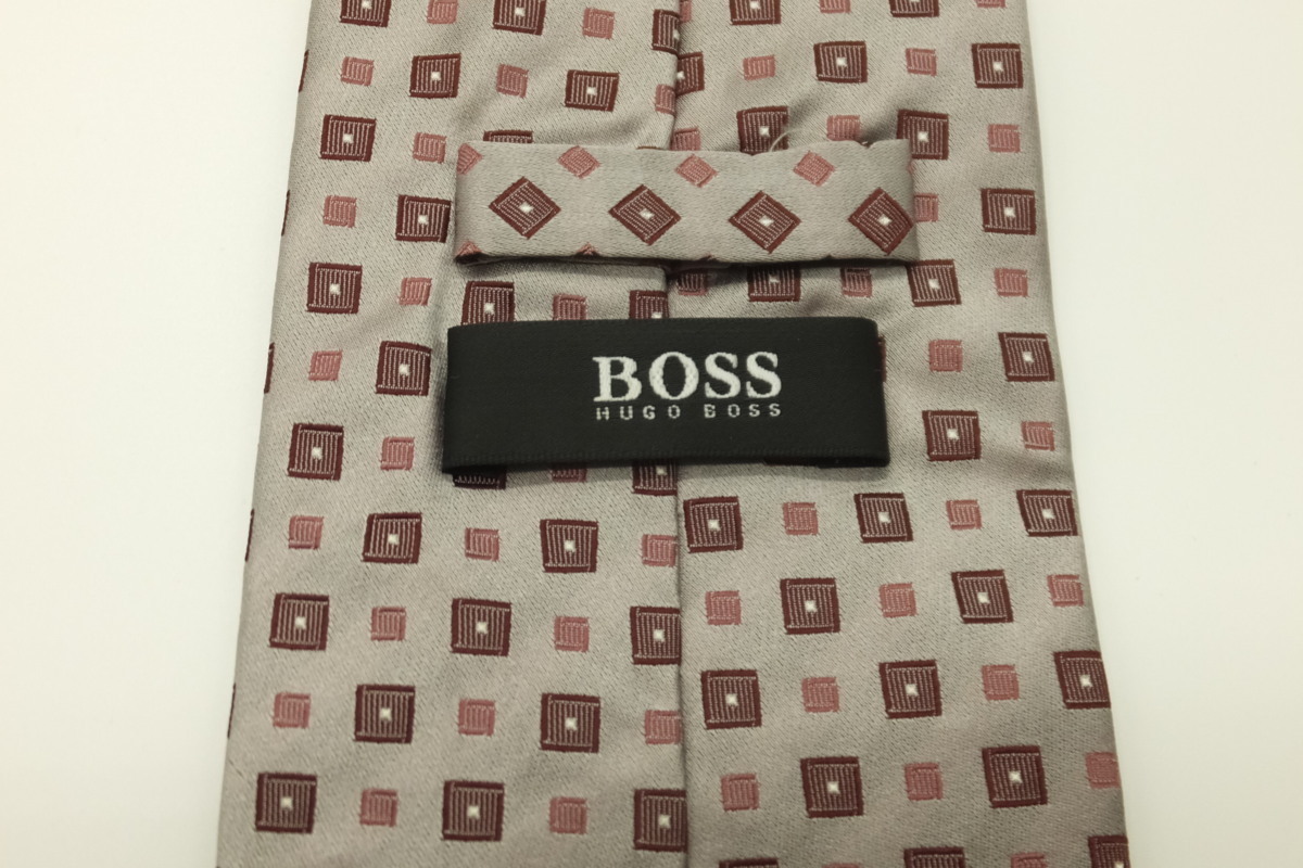 ■【YS-1】 ヒューゴボス HUGO BOSS ■ ネクタイ ローズグレー系 総柄 ■ 状態良好 ■ 大剣幅9.1cm シルク100% ■【東京発 手渡し可能】■A_画像5