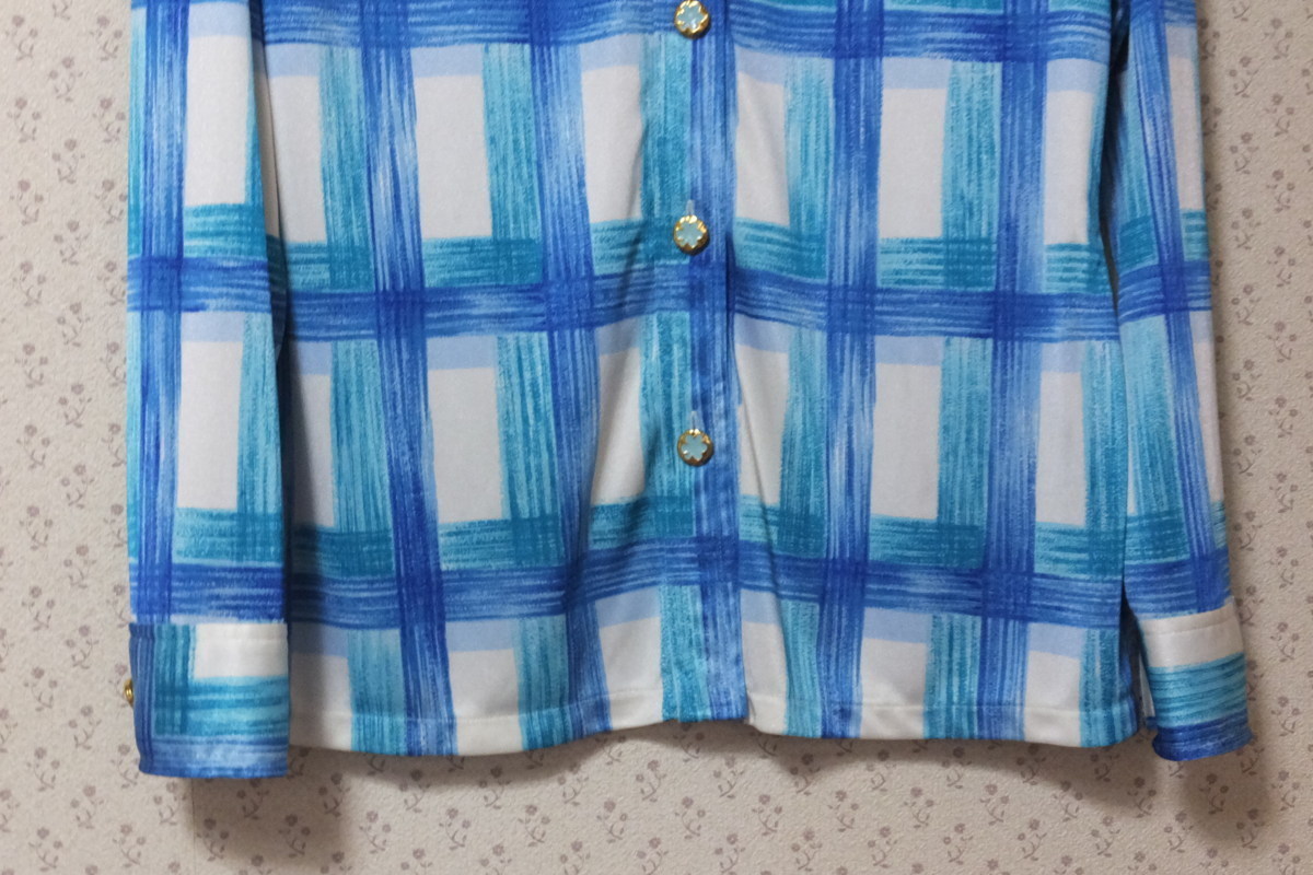 #[YS-1] Vicky VICKY # lady's blouse # condition excellent # blue group button. pretty retro blouse [ Tokyo departure personal delivery possibility ]#A