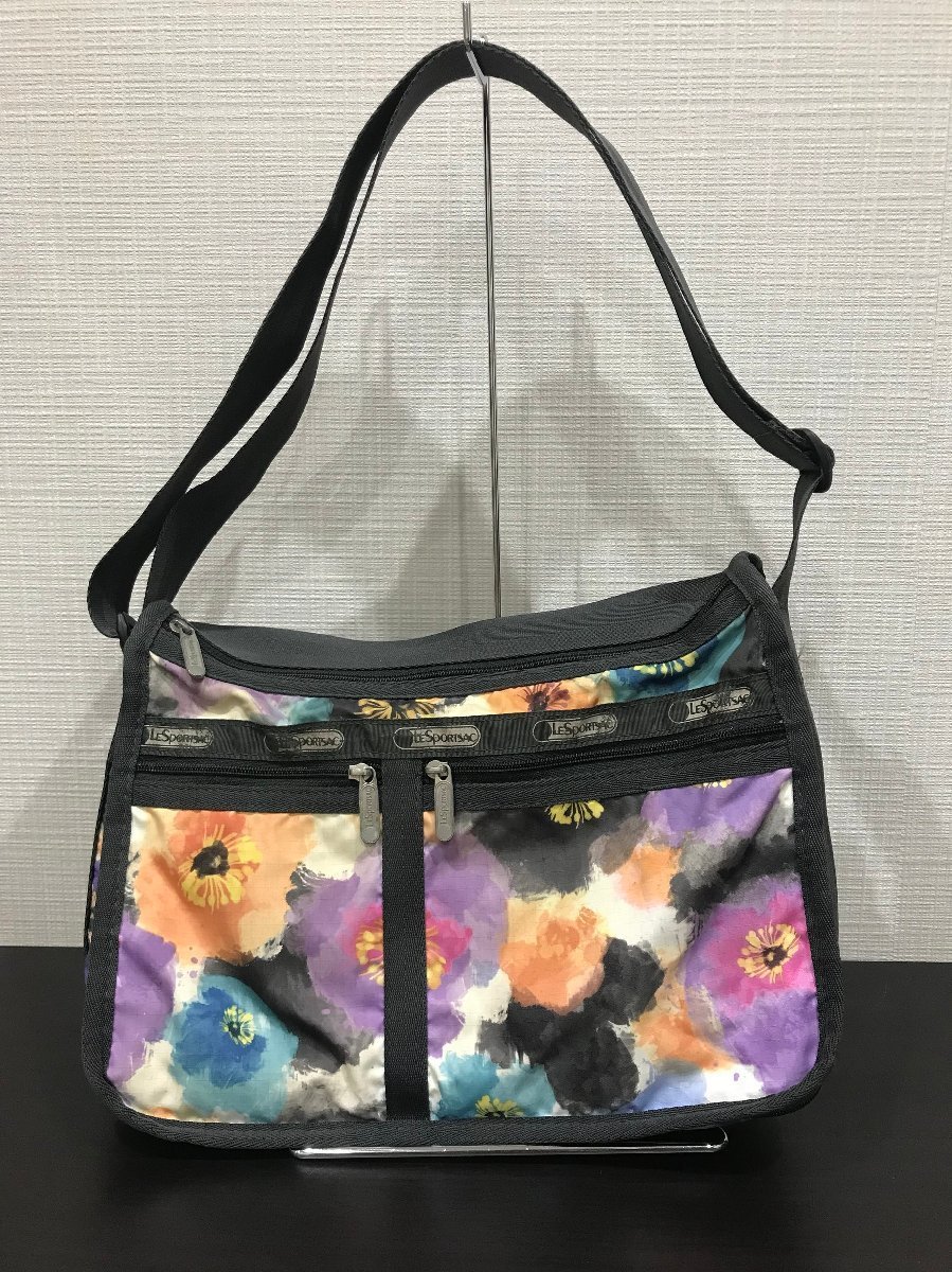 ■【YS-1】 レスポートサック LeSportsac ショルダーバッグ ■ 黒系 花柄 縦26cm×横35cm 【同梱可能商品】K■_画像1