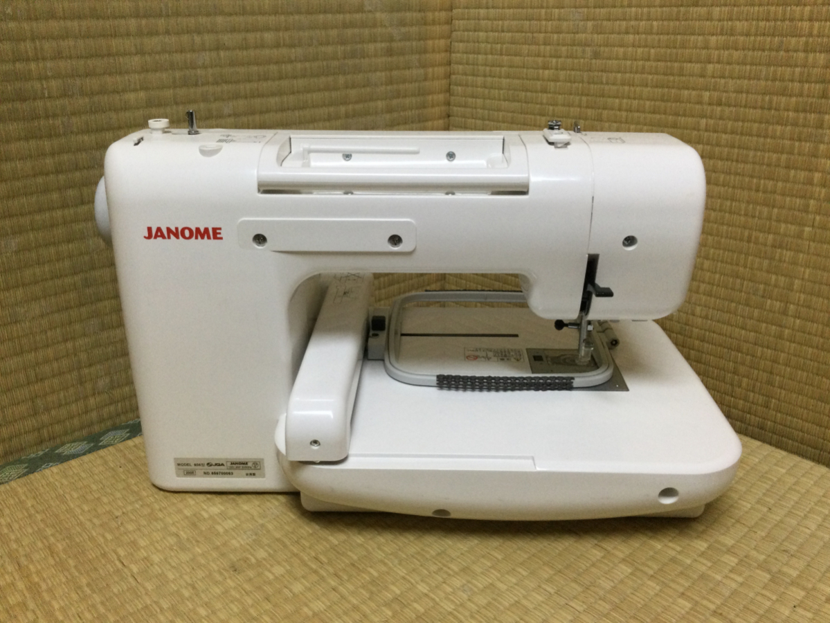 超人気 刺繍ミシン、ジャノメメモリークラフト200E(856型)刺繍専用