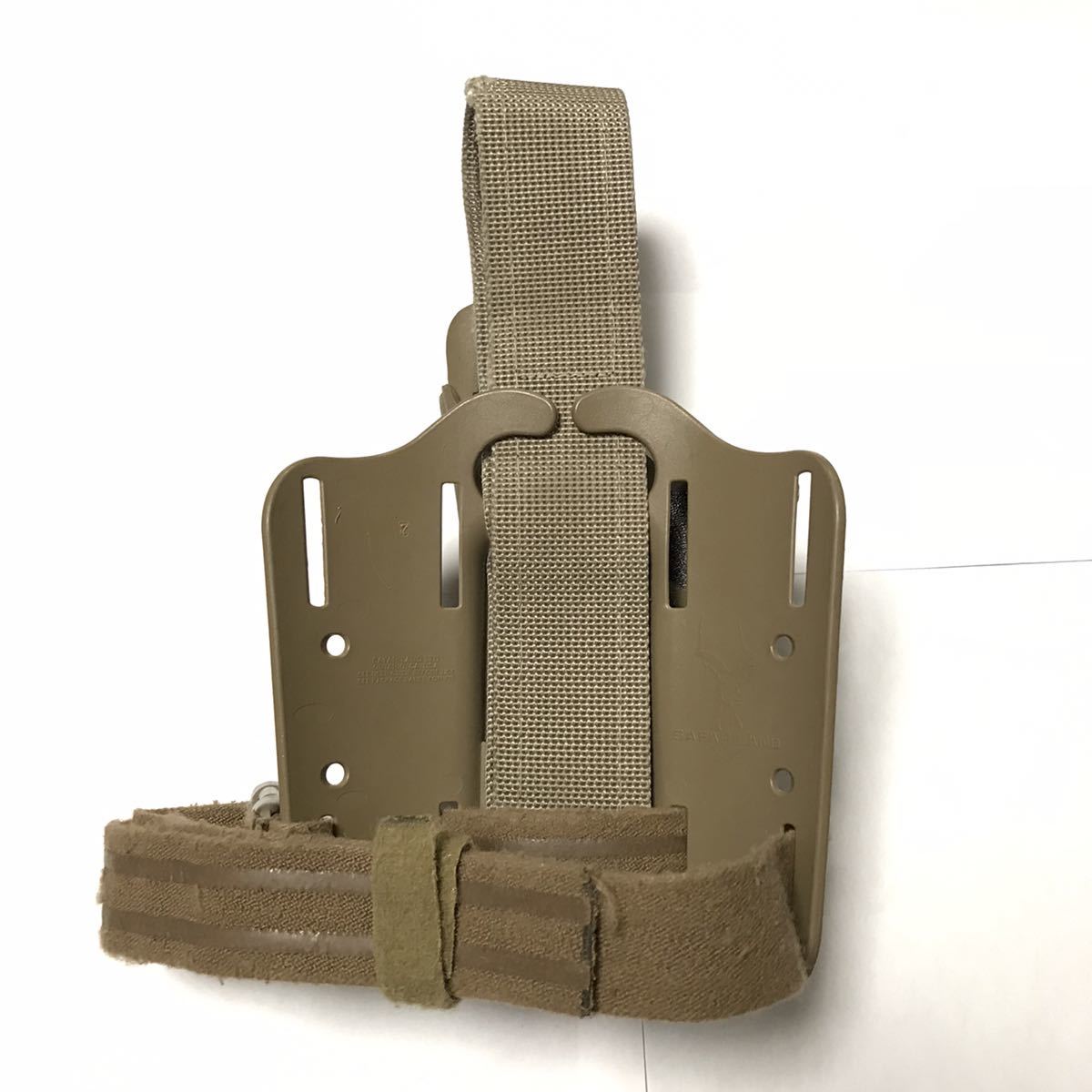 送料無料 実物 サファリランド 6004-77 SIG P226R FDE ドロップレッグ