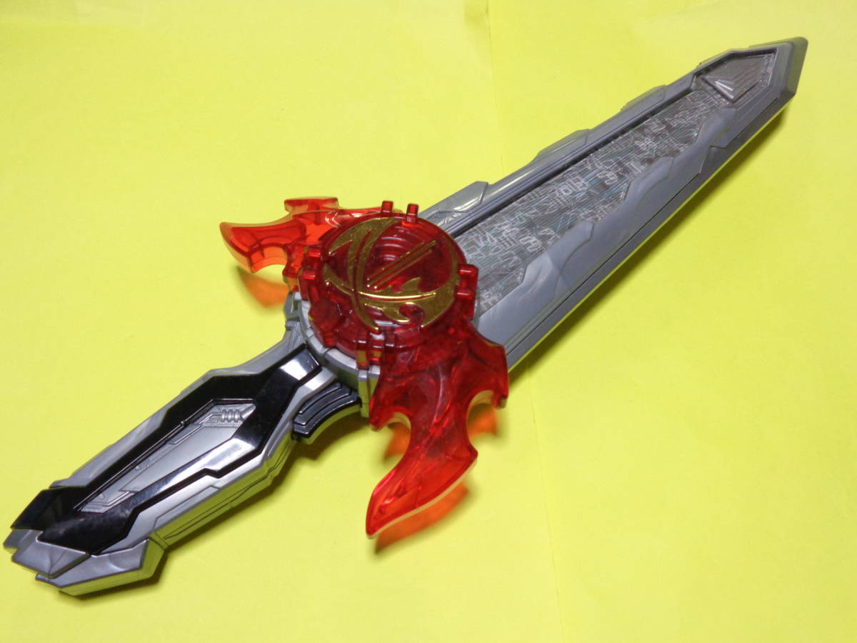仮面ライダーセイバー 聖刃 変身ベルト Dx聖剣ソードライバー 付属 聖剣ソード 火炎剣烈火エンブレム 仮面ライダー 売買されたオークション情報 Yahooの商品情報をアーカイブ公開 オークファン Aucfan Com