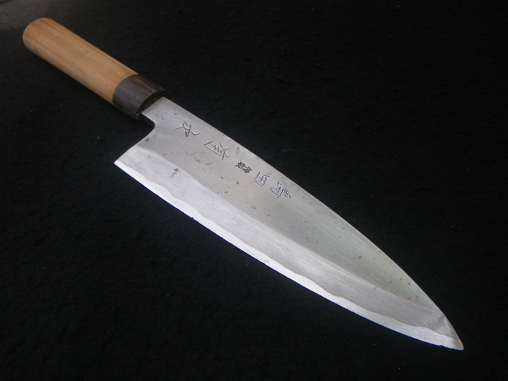 7寸5分　389g　出刃　包丁　白二鋼　水牛鍔　実質刃長210㎜　KYOTO Japan　professional vegetable knife　日本製