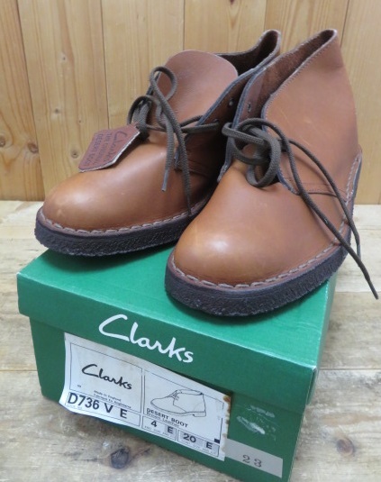 即決・未使用タグ付きデッドストック!・Clarks デザートブーツ レザー