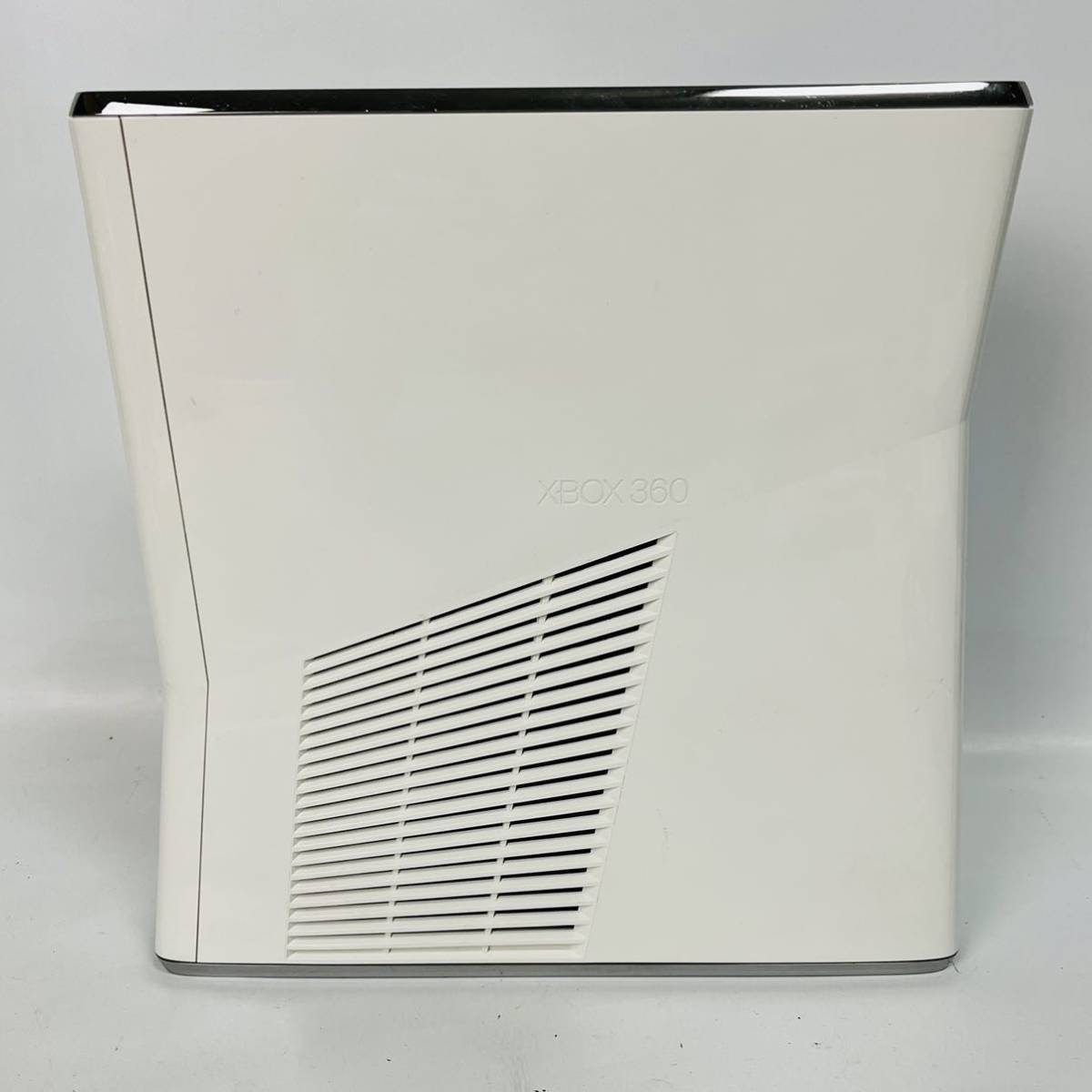 ☆1円〜☆ Microsoft XBOX360S CONSOLE Model 1439 本体 コントローラー 2個 Kinectセンサー ホワイト セット 動作確認済み Xbox 360_画像2