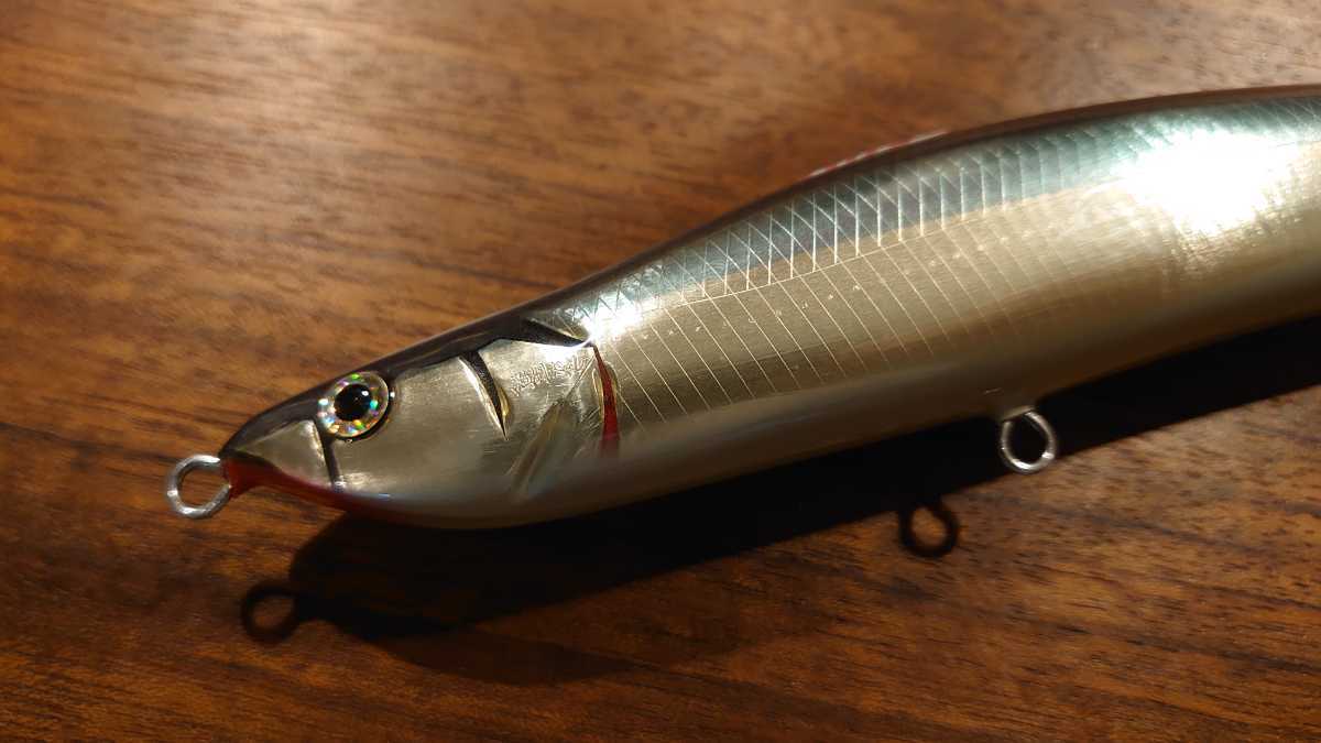 猛闘犬丸 猛秋刀魚丸16F サンマカラー 美品 さんま丸 旭日旗 ミノペン