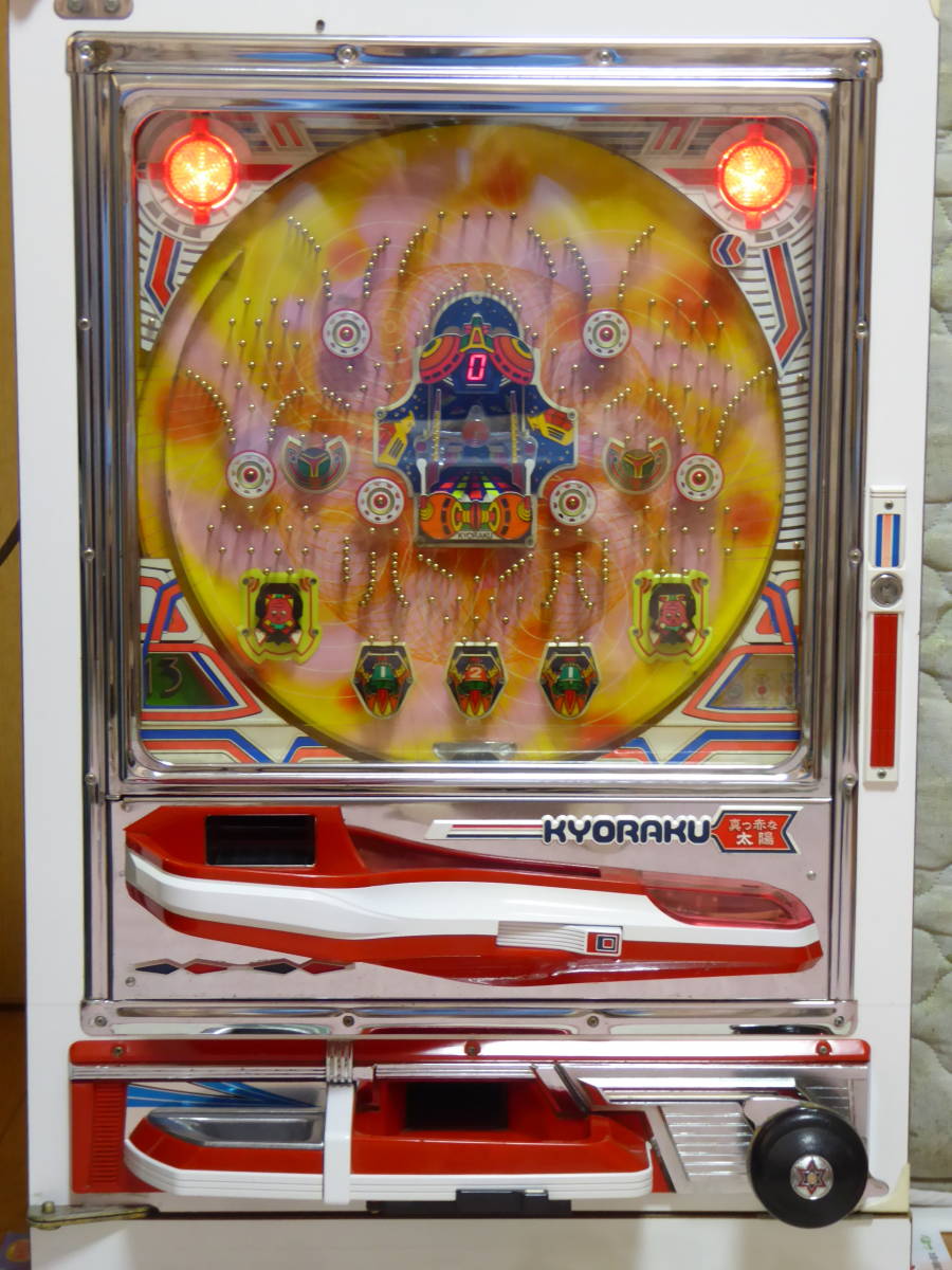 レア・レトロ】京楽産業 スーパーワンダー(羽根物)昭和58年 レア・レトロ】京楽産業 スーパーワンダー(羽根物)昭和58年