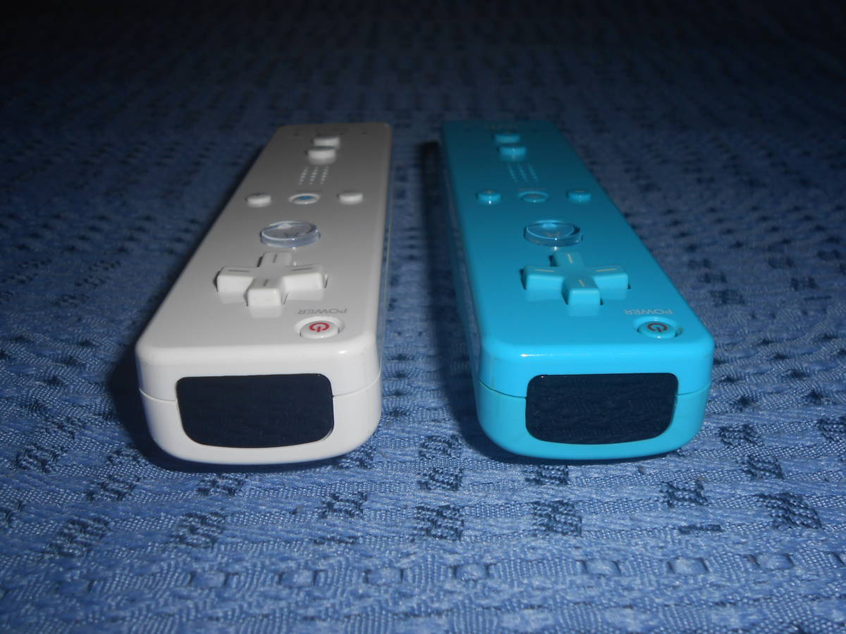 Wiiリモコンプラス(Wiiモーションプラス内蔵)２個セット ストラップ付き 青(ブルー)１個・白(ホワイト)１個 RVL-036 任天堂 Nintendo
