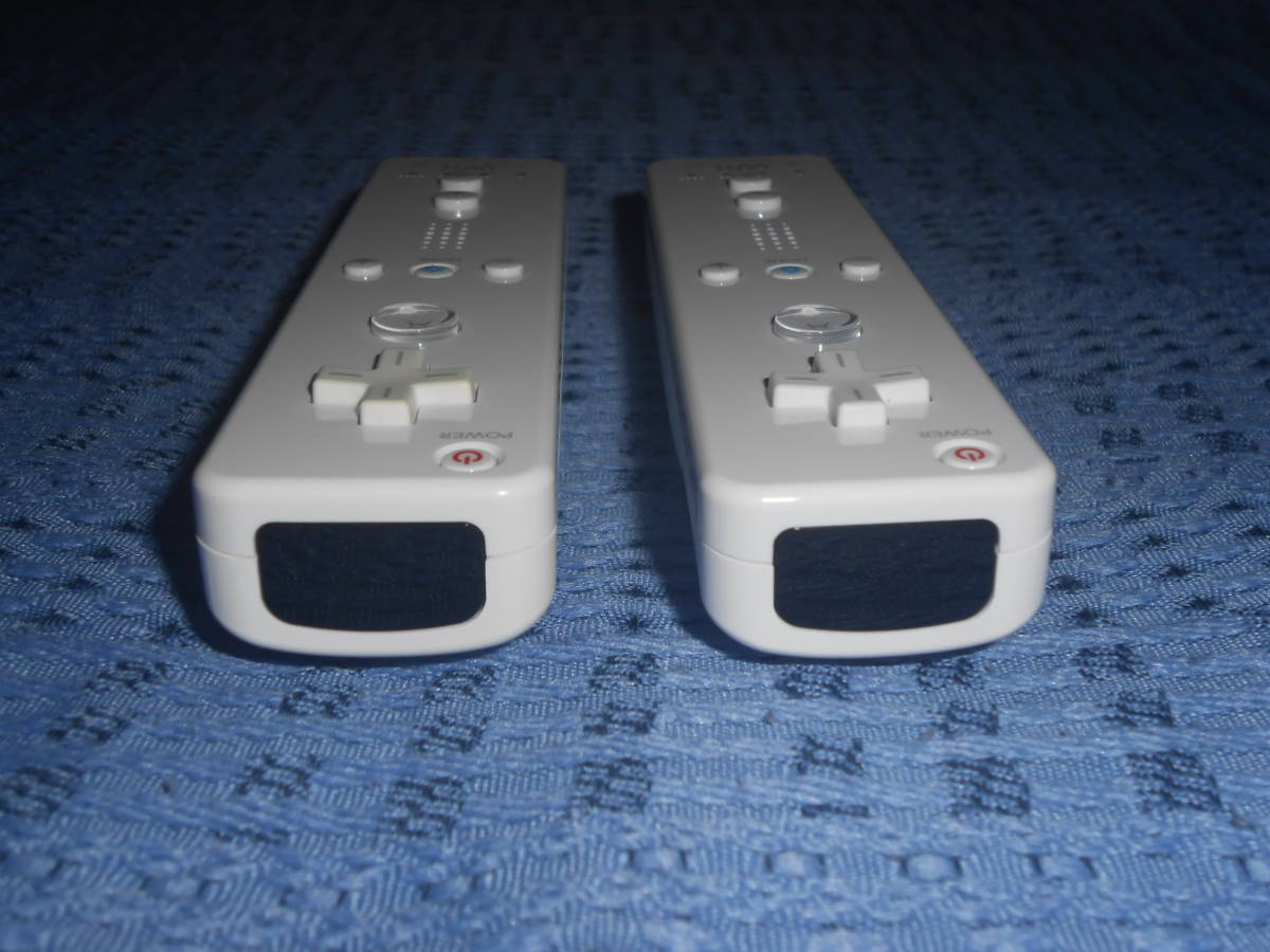 Wiiリモコンプラス(Wiiモーションプラス内蔵)２個セット ストラップ付き 白(ホワイト) RVL-036 任天堂 Nintendo