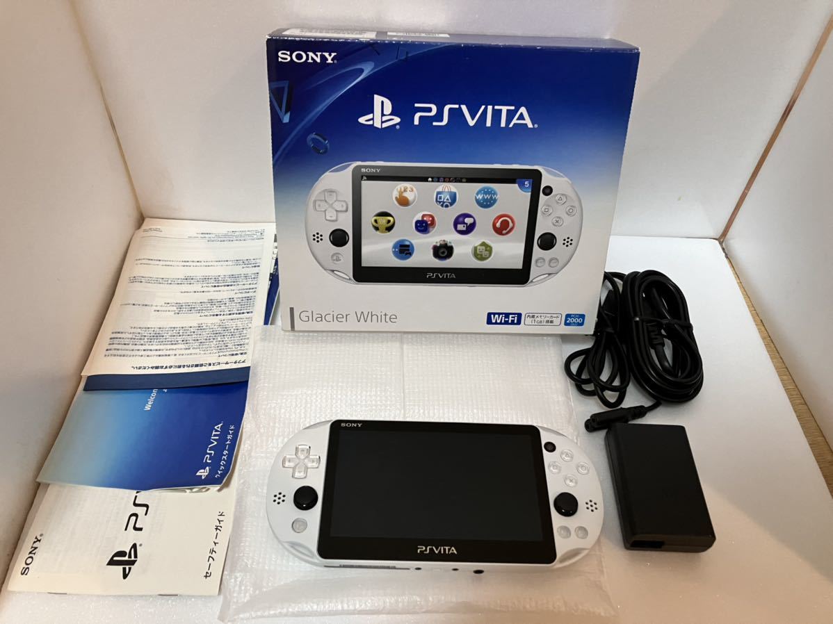 ☆新品同様 本体未使用 無傷 PlayStation Vita PCH-2000 ZA22 グレイ