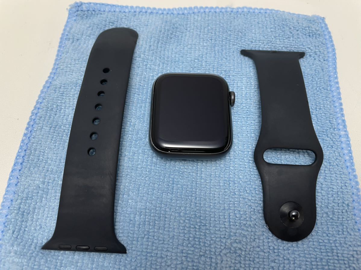 Apple Watch SE GPSモデル 44mm スペースグレイ アップルウォッチ