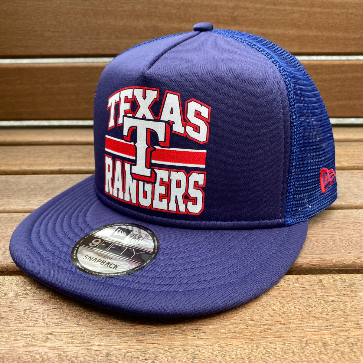 海外限定 NEWERA ニューエラ 9Fifty ロゴトラッカー スナップバックキャップ LogoTrucker メッシュ MLB レンジャーズ Rangers 米国正規品_画像1