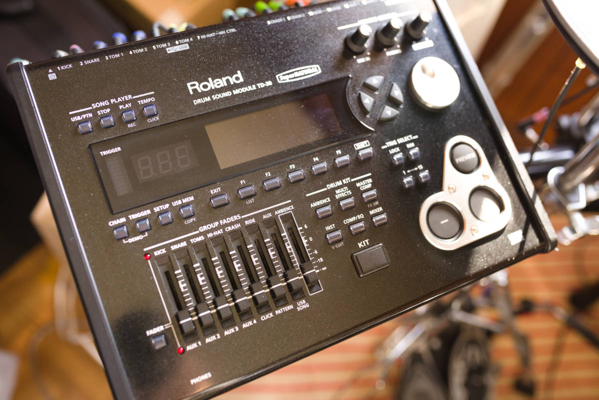 【完動品】Roland V-Drums TD-30 電子ドラムセット + スローン + アクセサリ類 _TD-30メインパネル