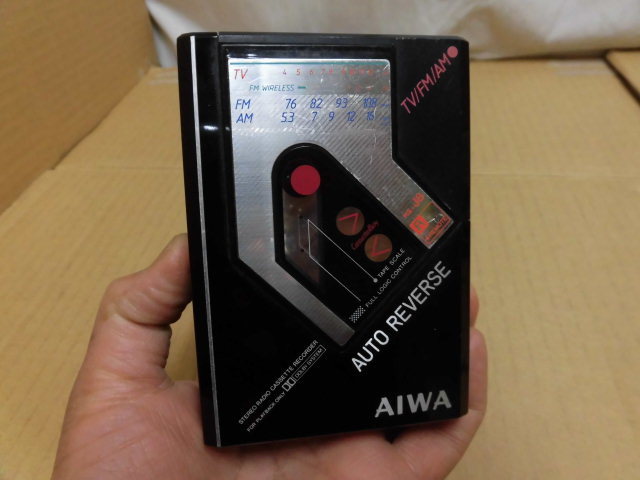 〇ポータブルカセットプレーヤー AIWA HS-J8 オートリバース TV/FM/AM