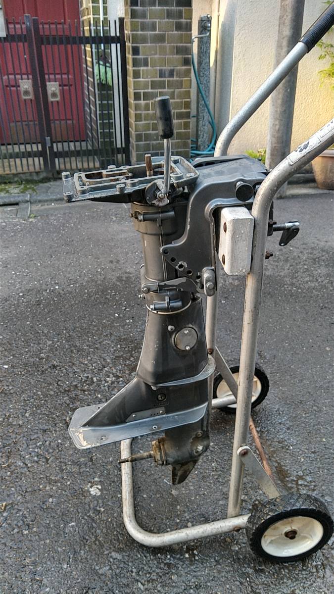 スズキ 船外機 DT8 6 5 エキゾーストケースと他、ケースASSY S足交換に