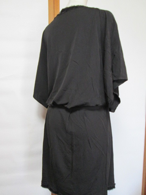 美品*アドーア*38*ジャージワンピース*スパンコール付きワンピース*ワンピース*黒*ADORE*デパート*百貨店_画像6