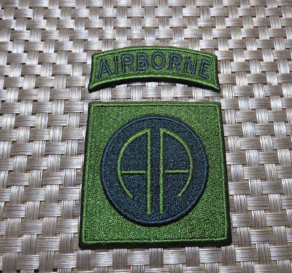 圧着IR２枚セット■軍緑◆新品アメリカ　US　 82ND AIRBONE　刺繍ワッペン◆ エアボーン■ミリタリー サバゲー■激シブ