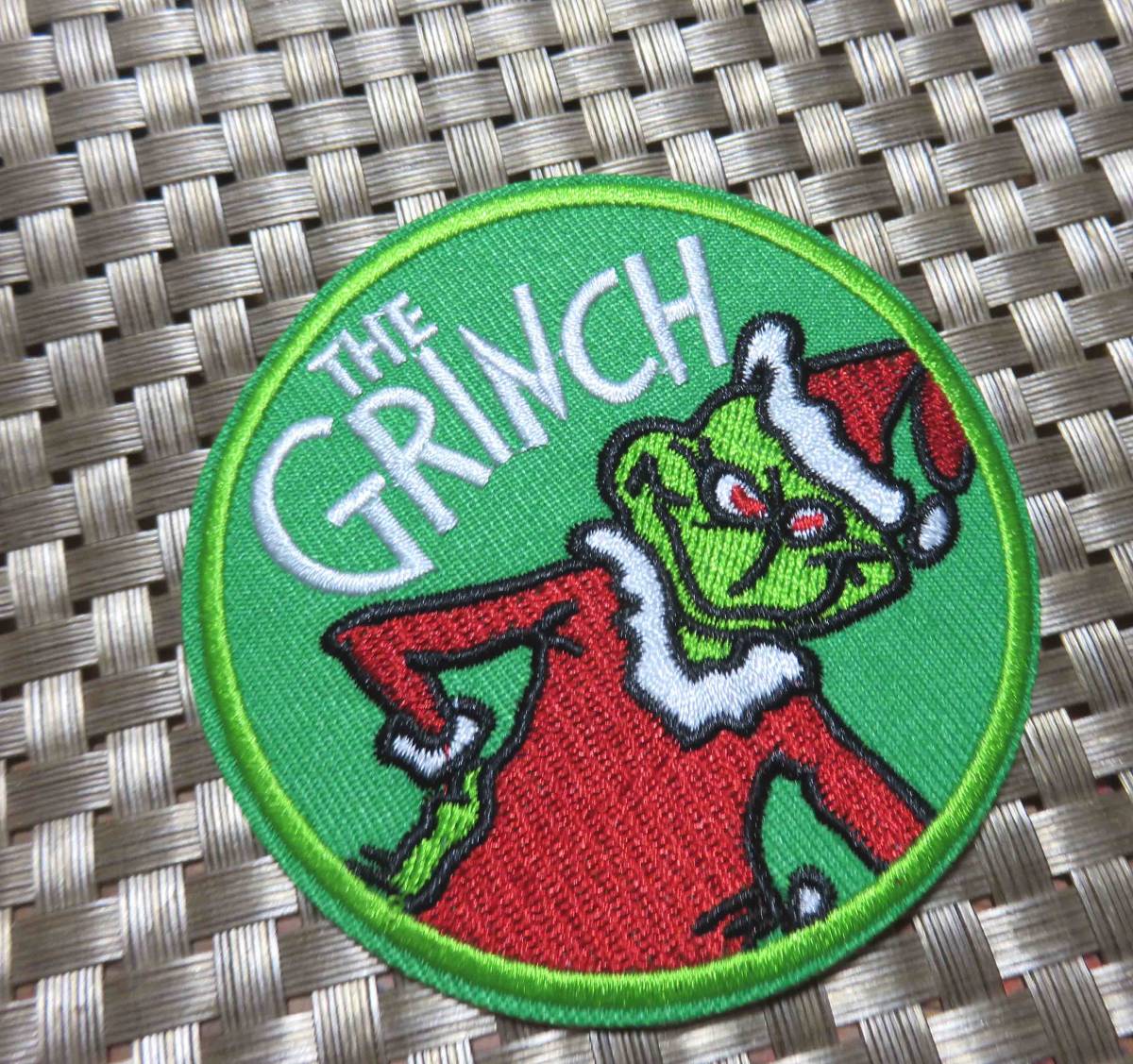 緑赤　円型◆新品　サンタさん　グリンチ　 The Grinch 　刺繍ワッペン（パッチ）◆アニメ　映画ムービー◆ミリタリー・サバゲー・コスプレ