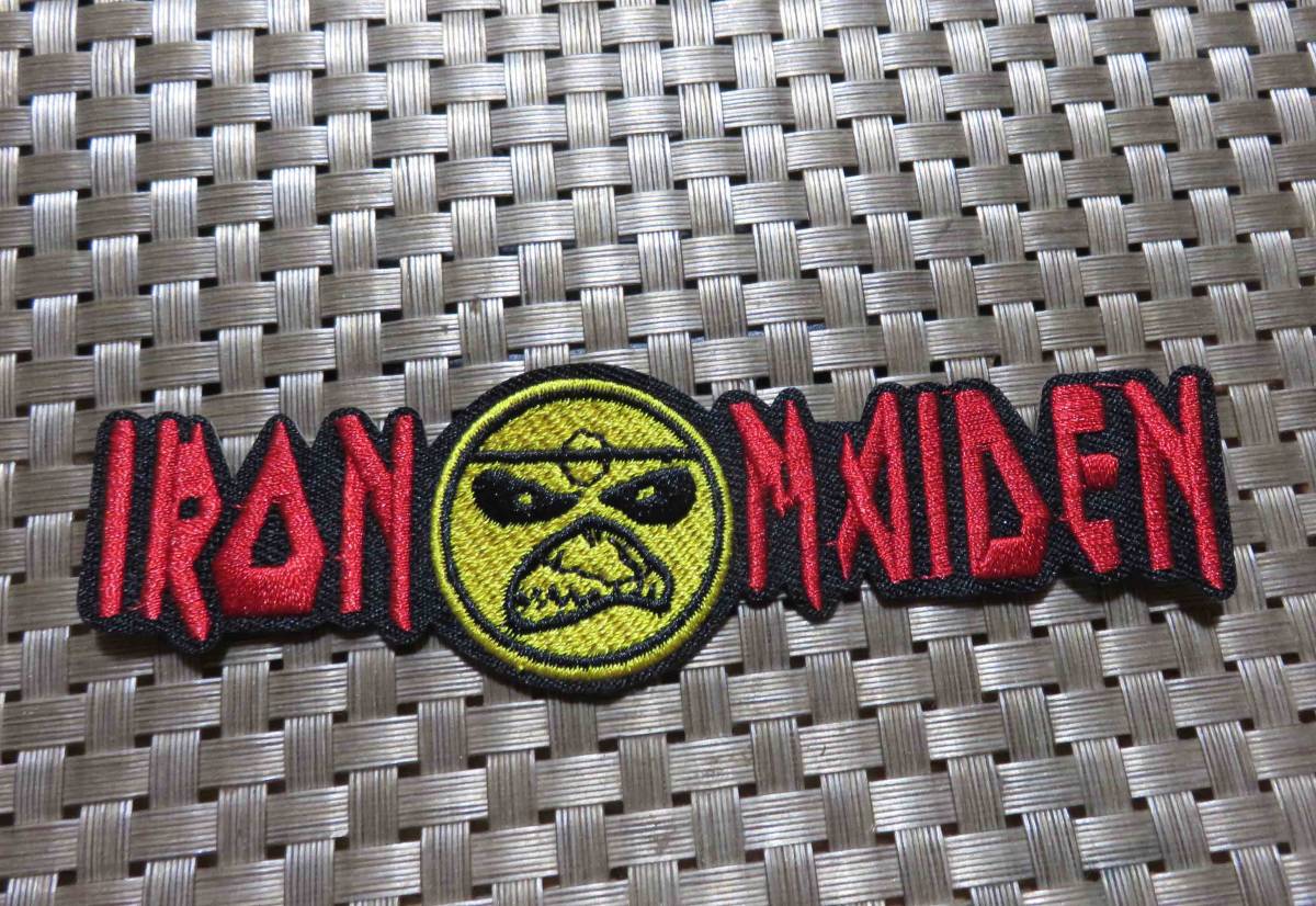 金顔　赤黒◆新品　アイアン・メイデン　 IRON MAIDEN　イングランド　ヘヴィメタル・バンド　刺繍ワッペン（パッチ）◆音楽　ミュージック_画像1