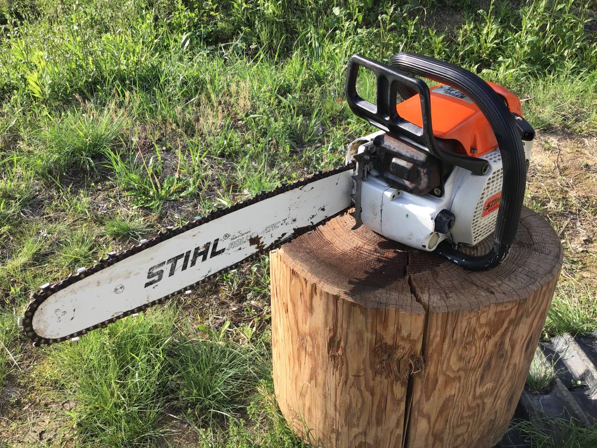 ＳTIHL スチール　エンジンチェーンソー　028AV 排気量52cc バー45cm 中古動作品_画像4