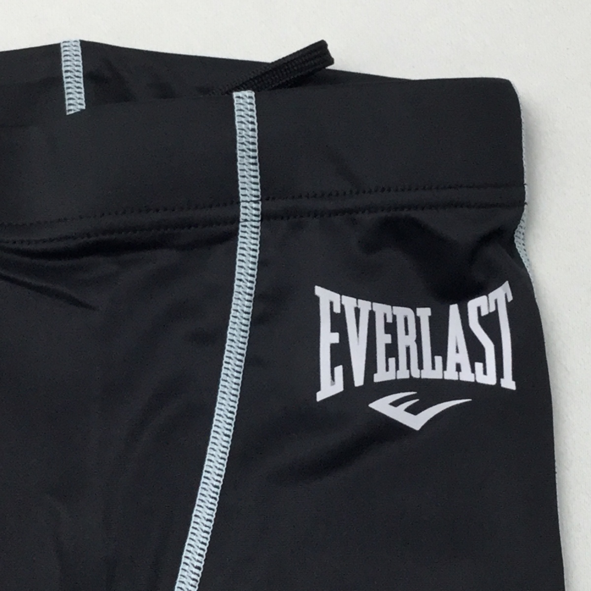 【送料無料】【新品】EVERLAST レディースコンプレッションパンツ 　　Ｌ　　ブラック＊サックス★19052_画像2